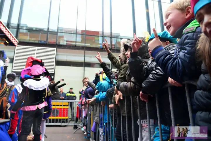 Sinterklaaslieder für Kinder: Playlist und Tanztipps