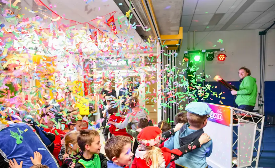 Sinterklaas disco for schools and companies