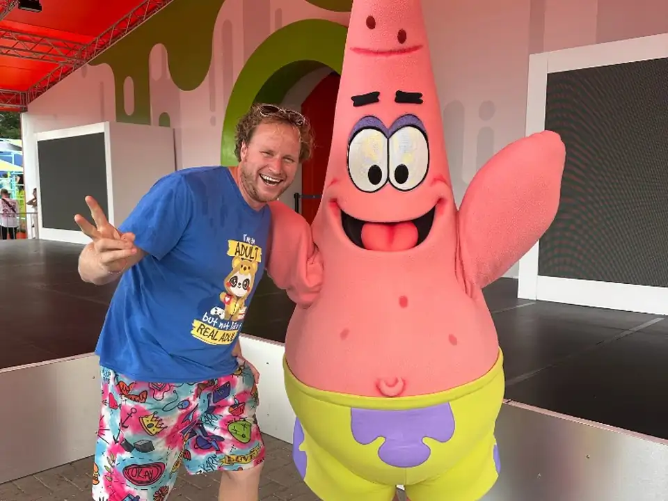 Blijwin® naast Patrick Ster in Movie Park Germany.